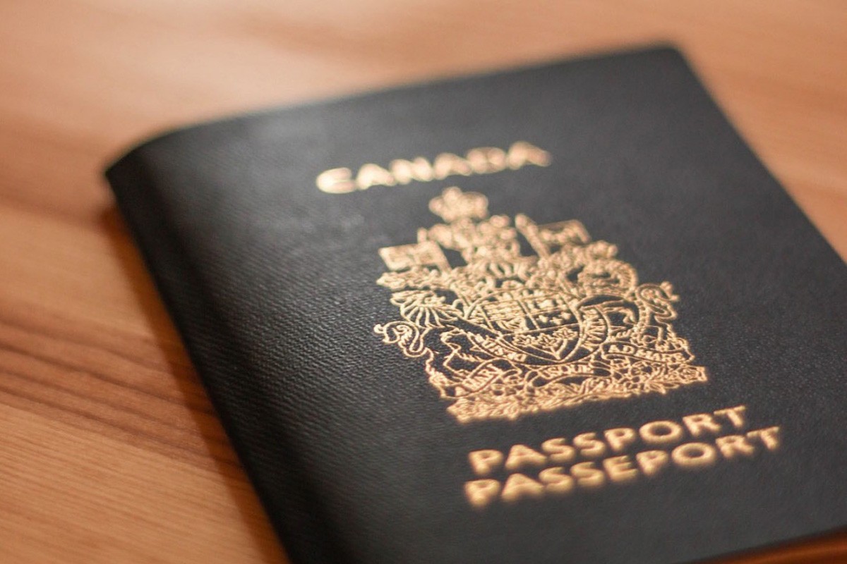 Canadian diplomatic passport